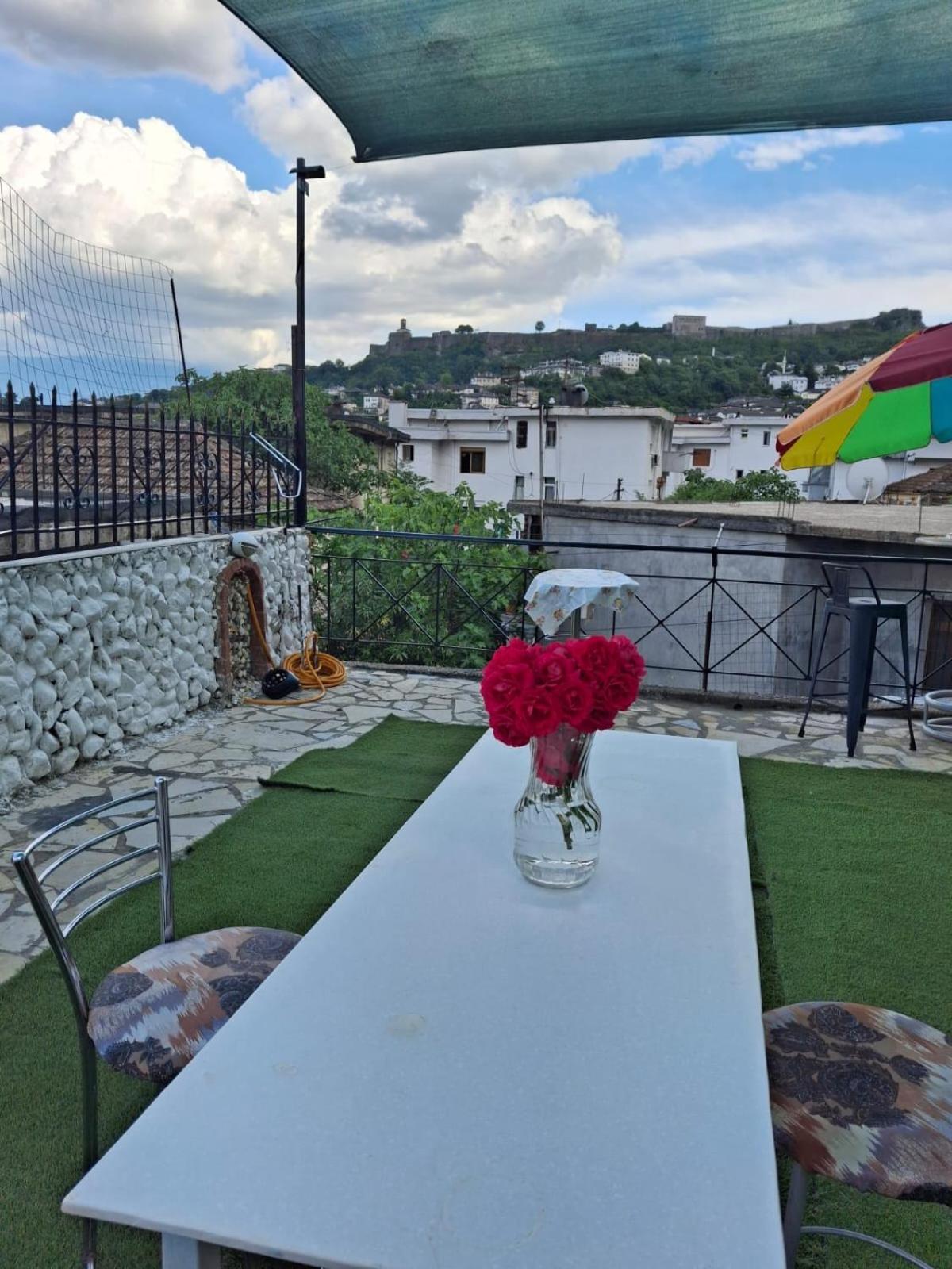 Aleko Guest House Gjirokaster Exterior photo